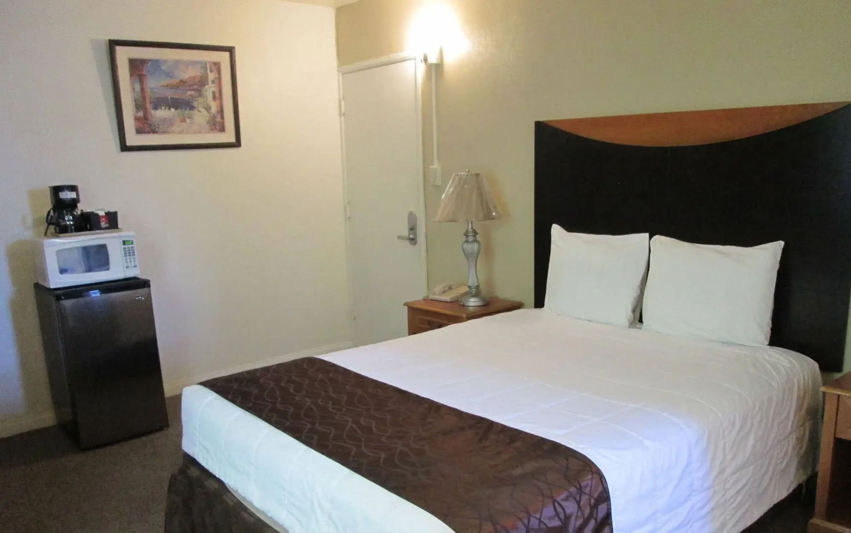Town and Country Inn