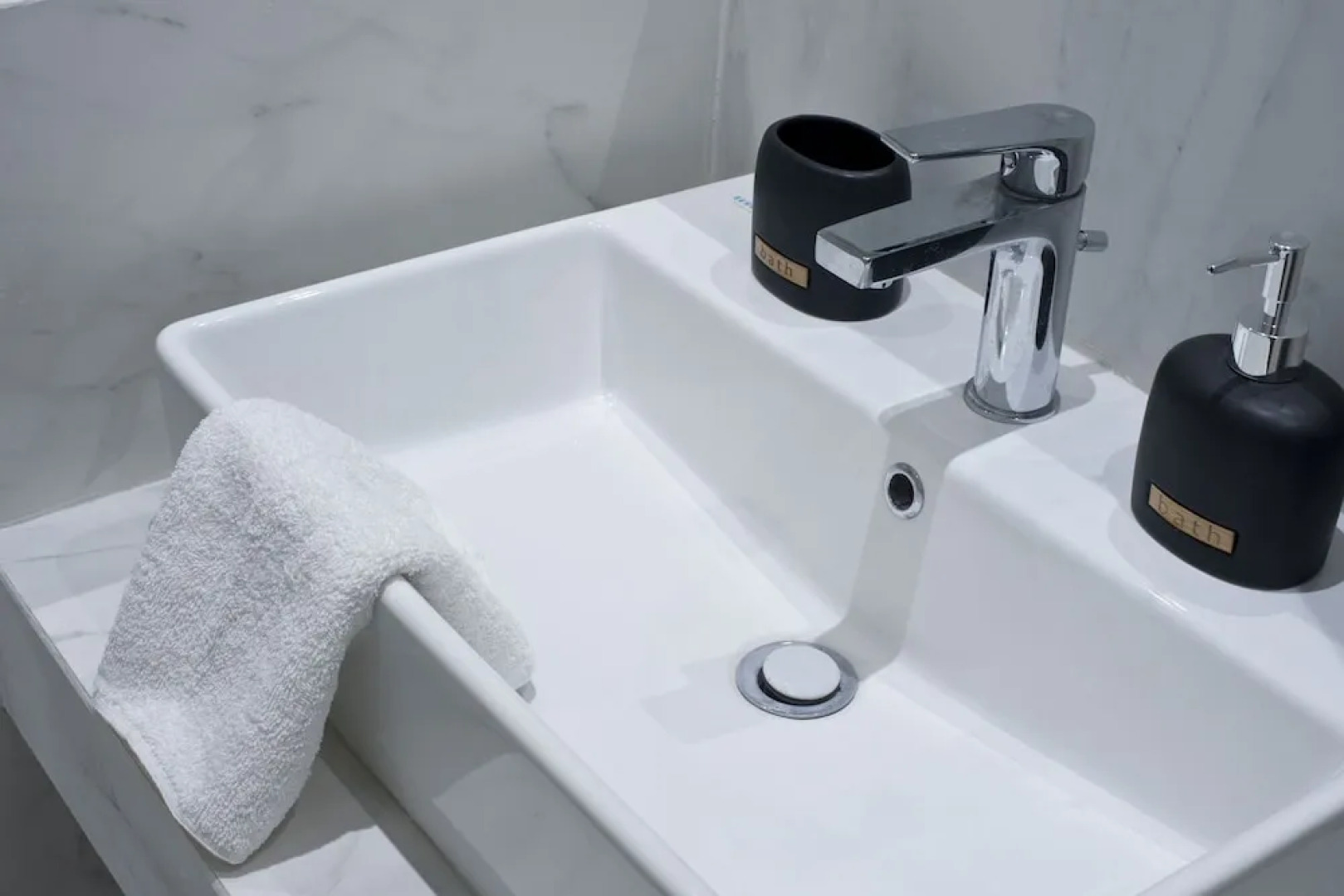 Victoria Square, Cozy and Stylish Apartment