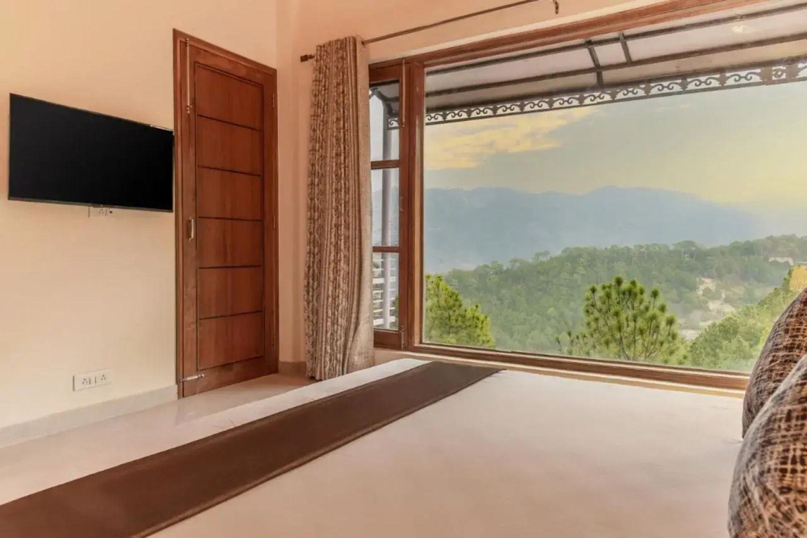 5 BHK by Bryll Homes