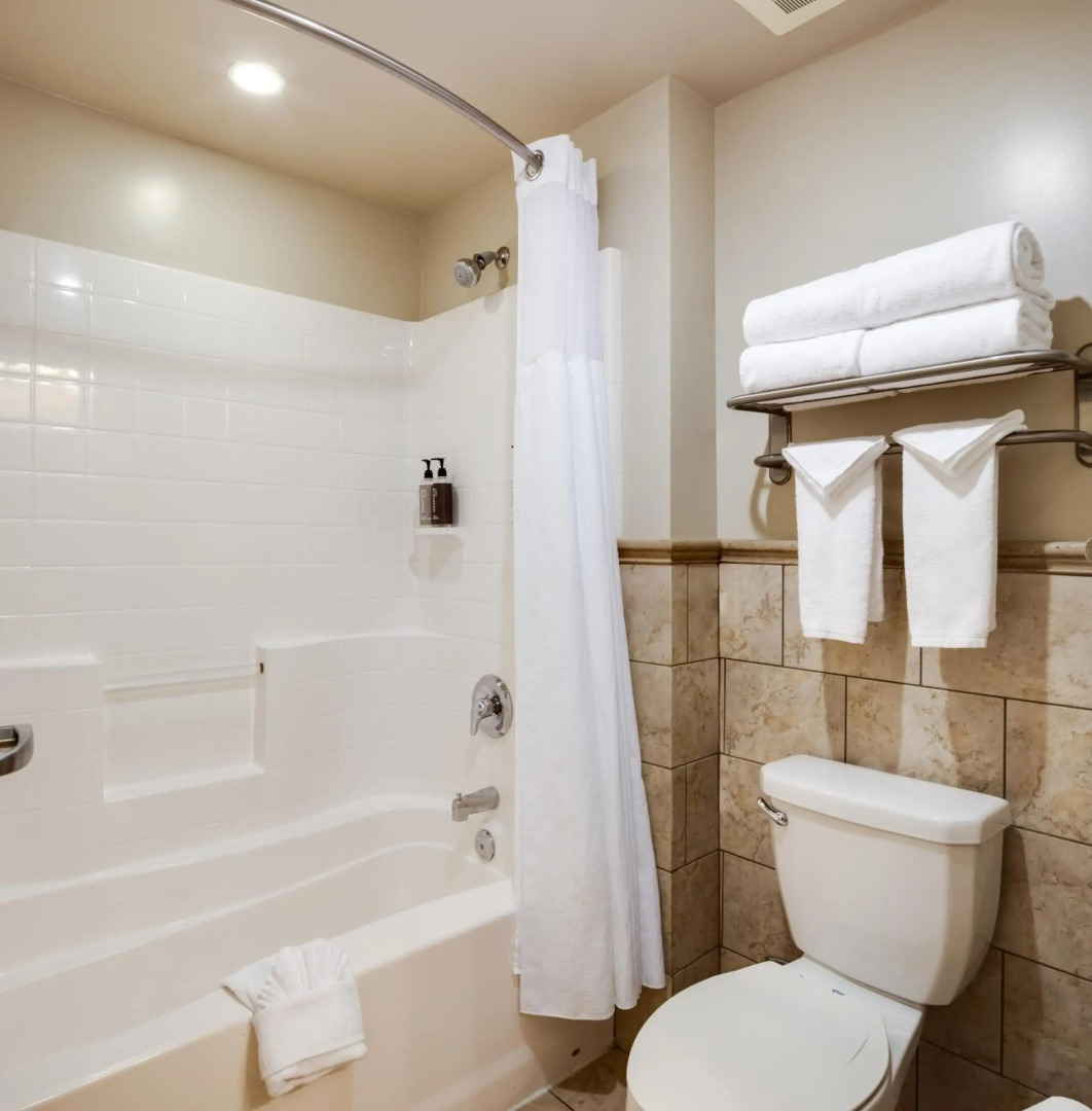 Ayres Hotel & Spa Mission Viejo – Lake Forest