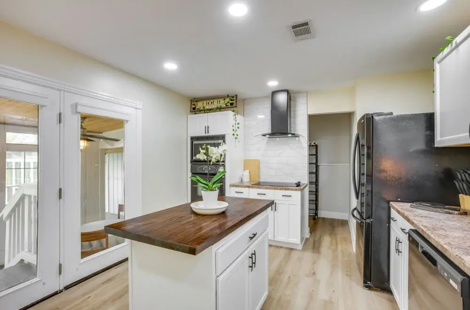 Backyard, Deck & Fire Pit: Conroe Getaway