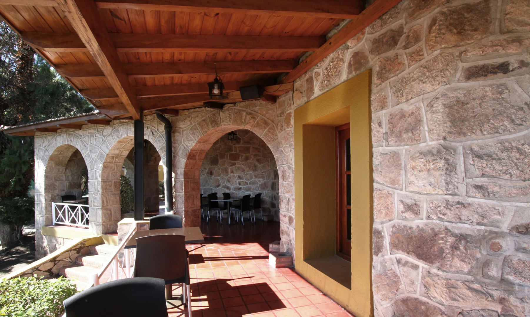 Pinares del Cerro Resort & Suites