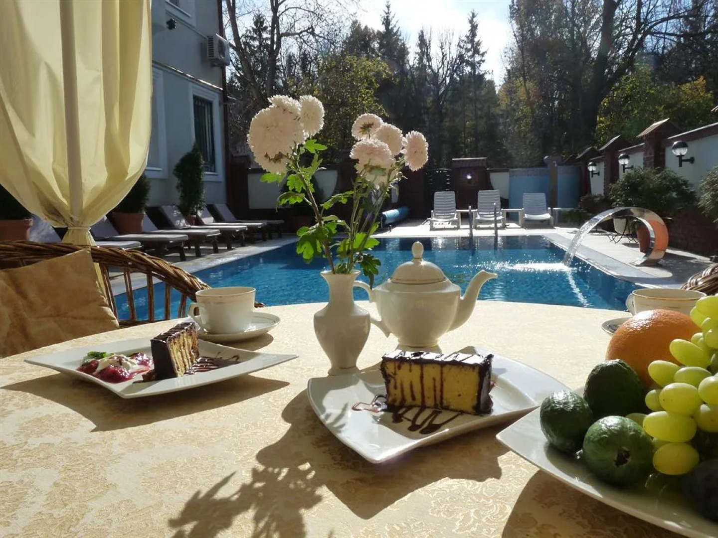 Отель «Эней»