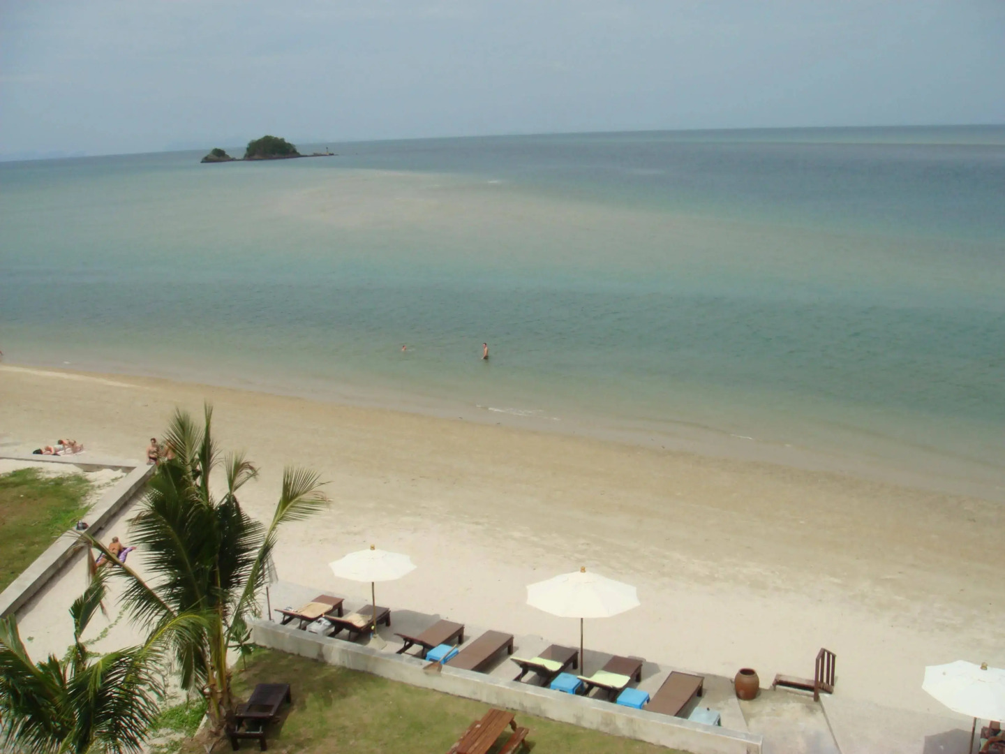Lanta Pura Beach Resort