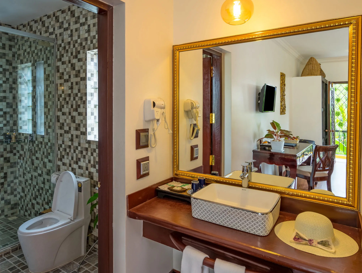 Beyond Yangon Boutique Inn