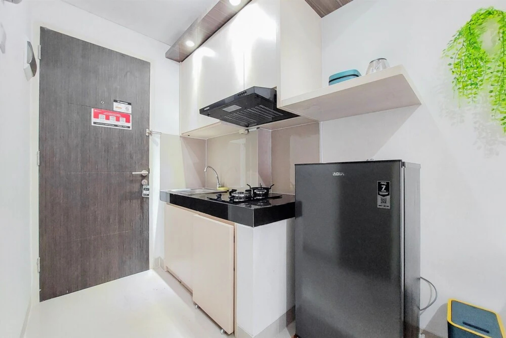 Minimalist And Homey Studio Serpong Garden Apartment