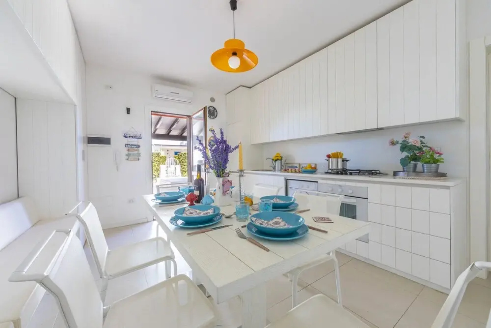 The Orange 22 Sweet Home