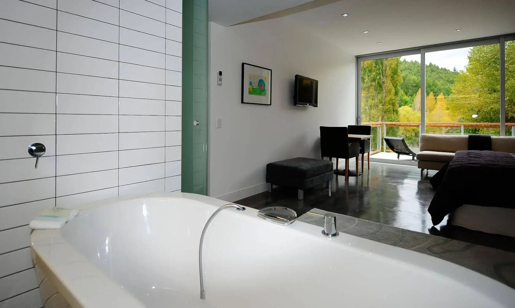 The Arrow Private Hotel