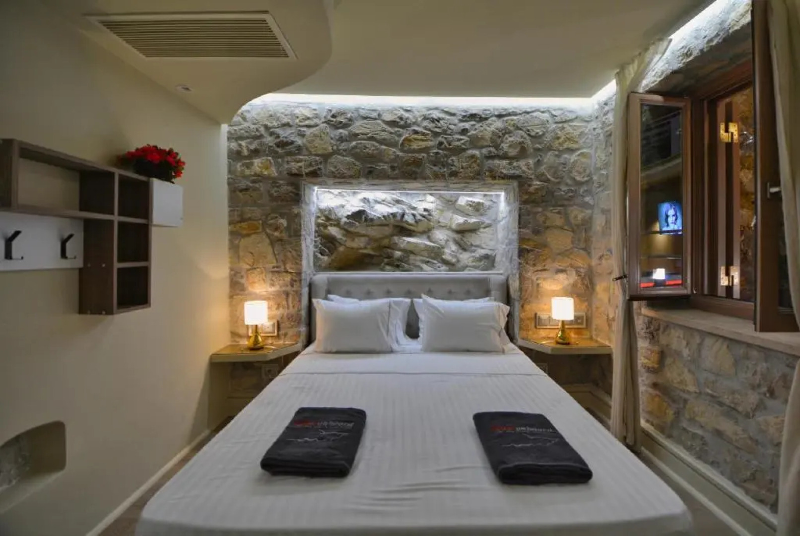 Villasonboard Rock Villa 3bed Jacuzzi Seaside