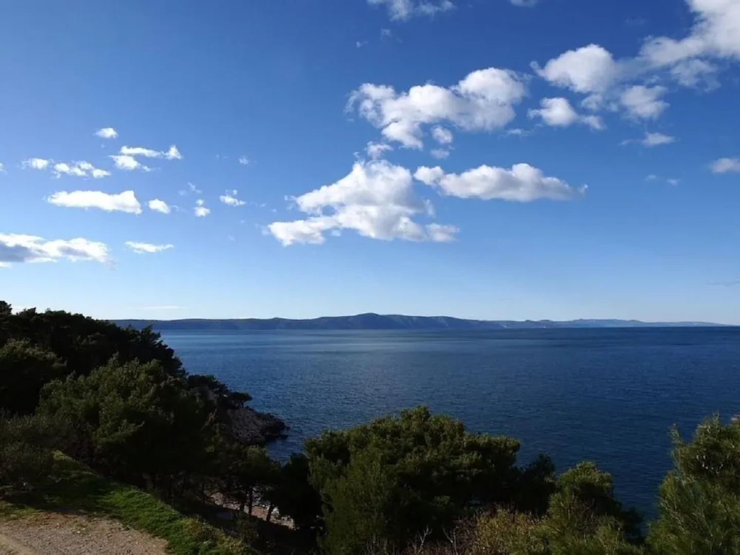 Ivi - 100 m From Pebble Beach - A3