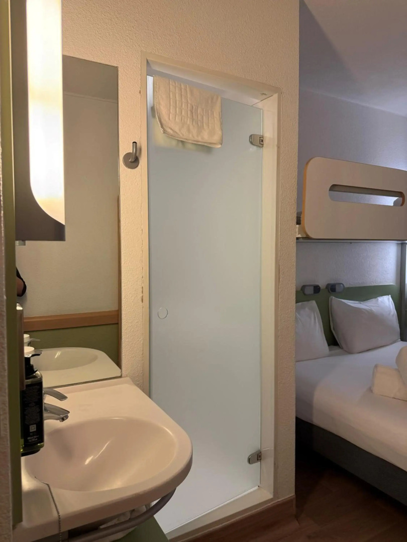 ibis budget Leeds Centre Crown Point Road