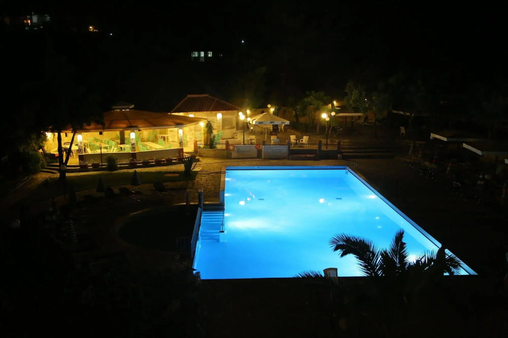 Hilltop Hotel