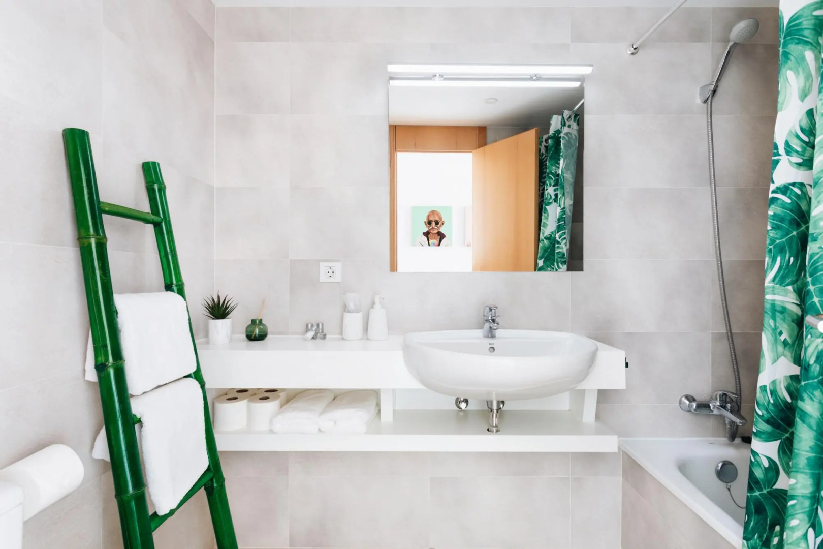 Avant-garde design apartment overlooking the Teide