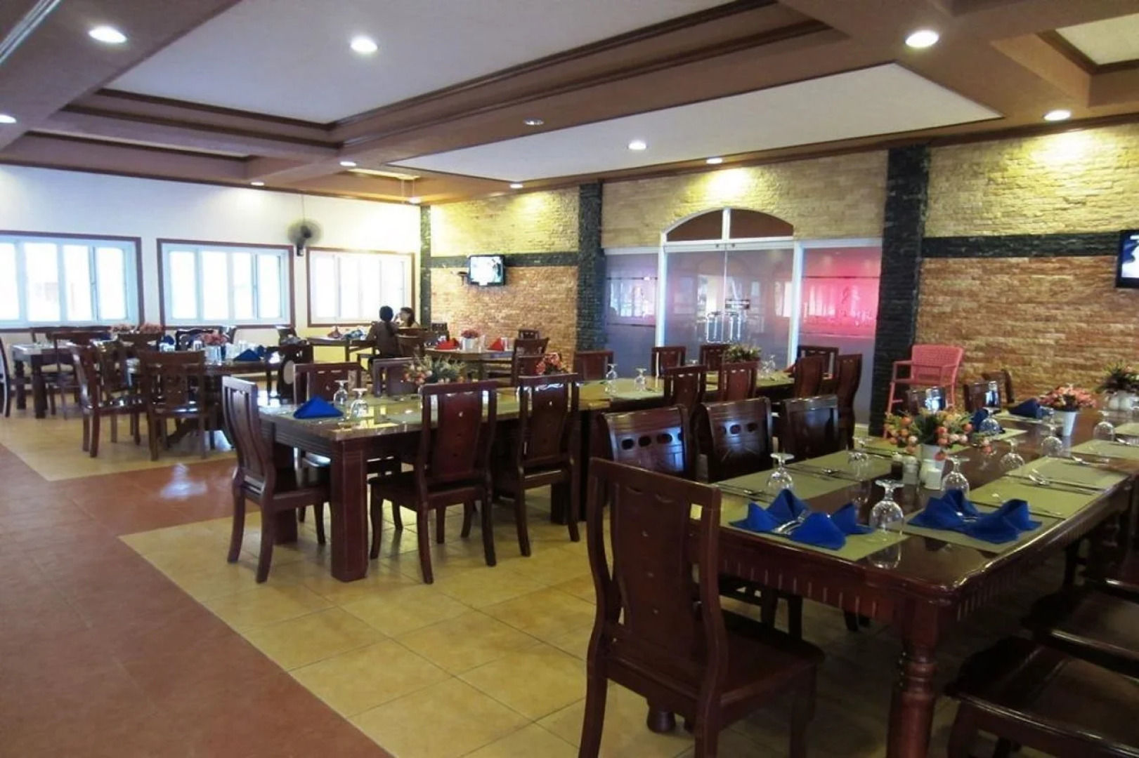 Hagnaya Beach Resort and Restaurant