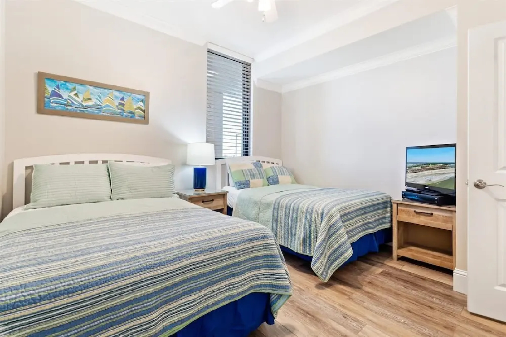 Beach Bum - Holiday Isle #407 3 Bedroom Condo by RedAwning