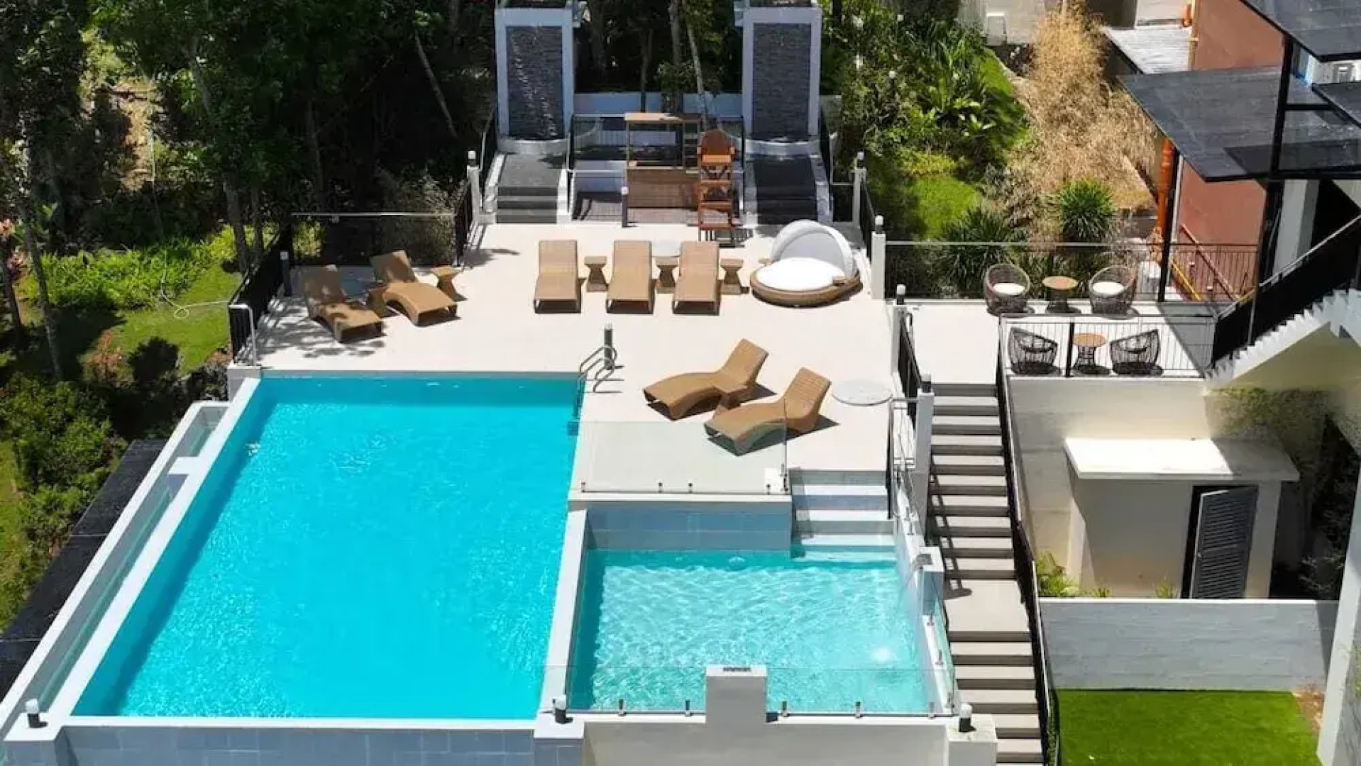 Cebu One Tectona Resort Hotel