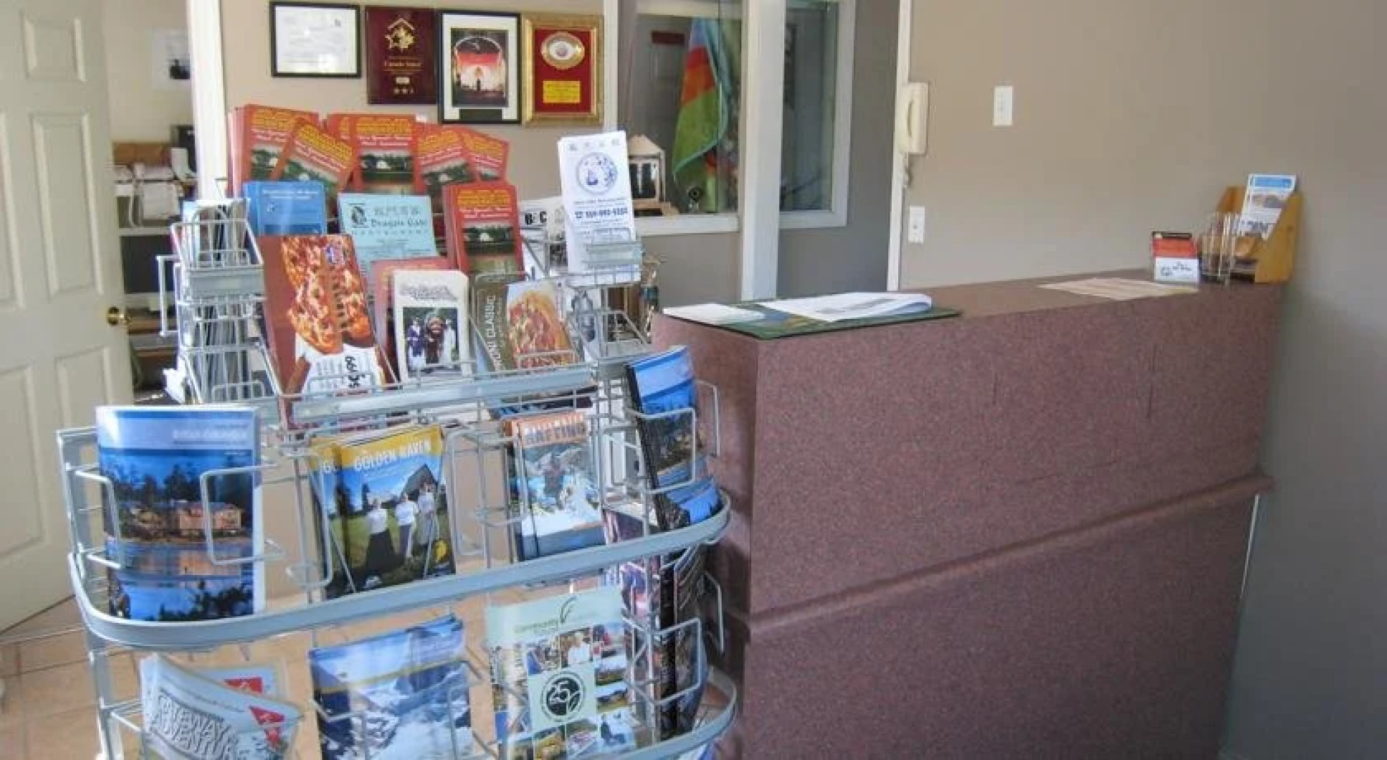 Fraser Bridge Inn & R.V Park