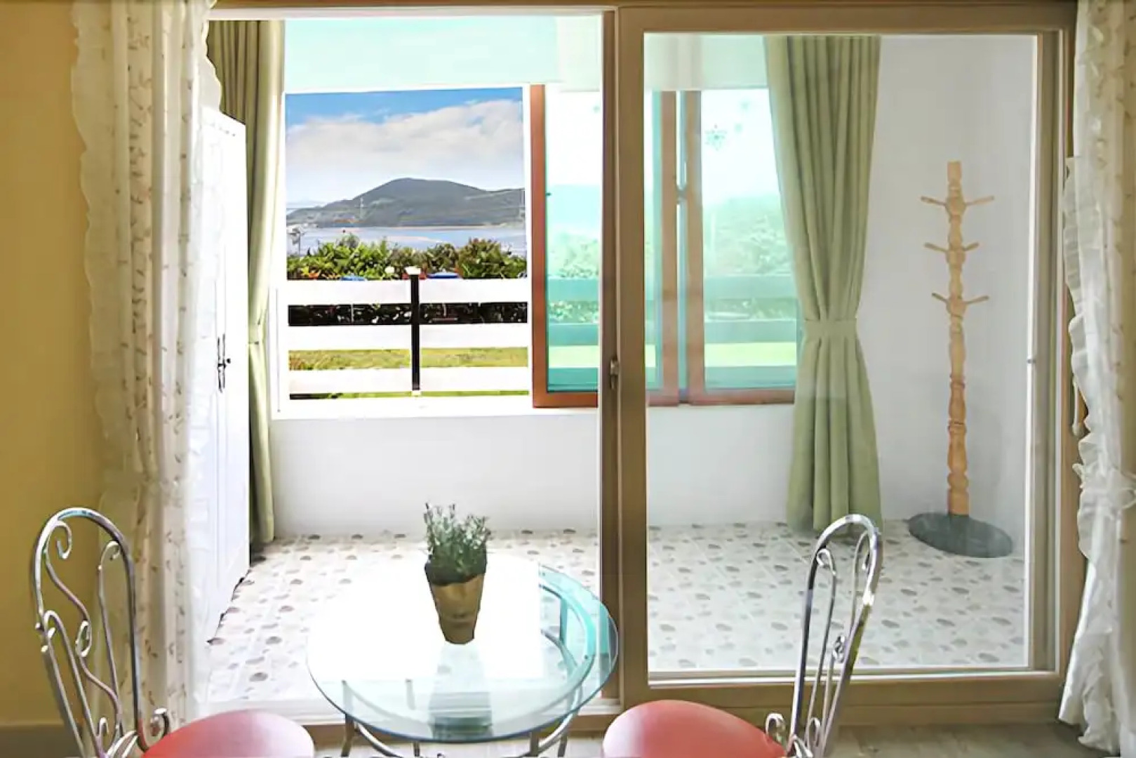 Tongyeong Paper Island Pension