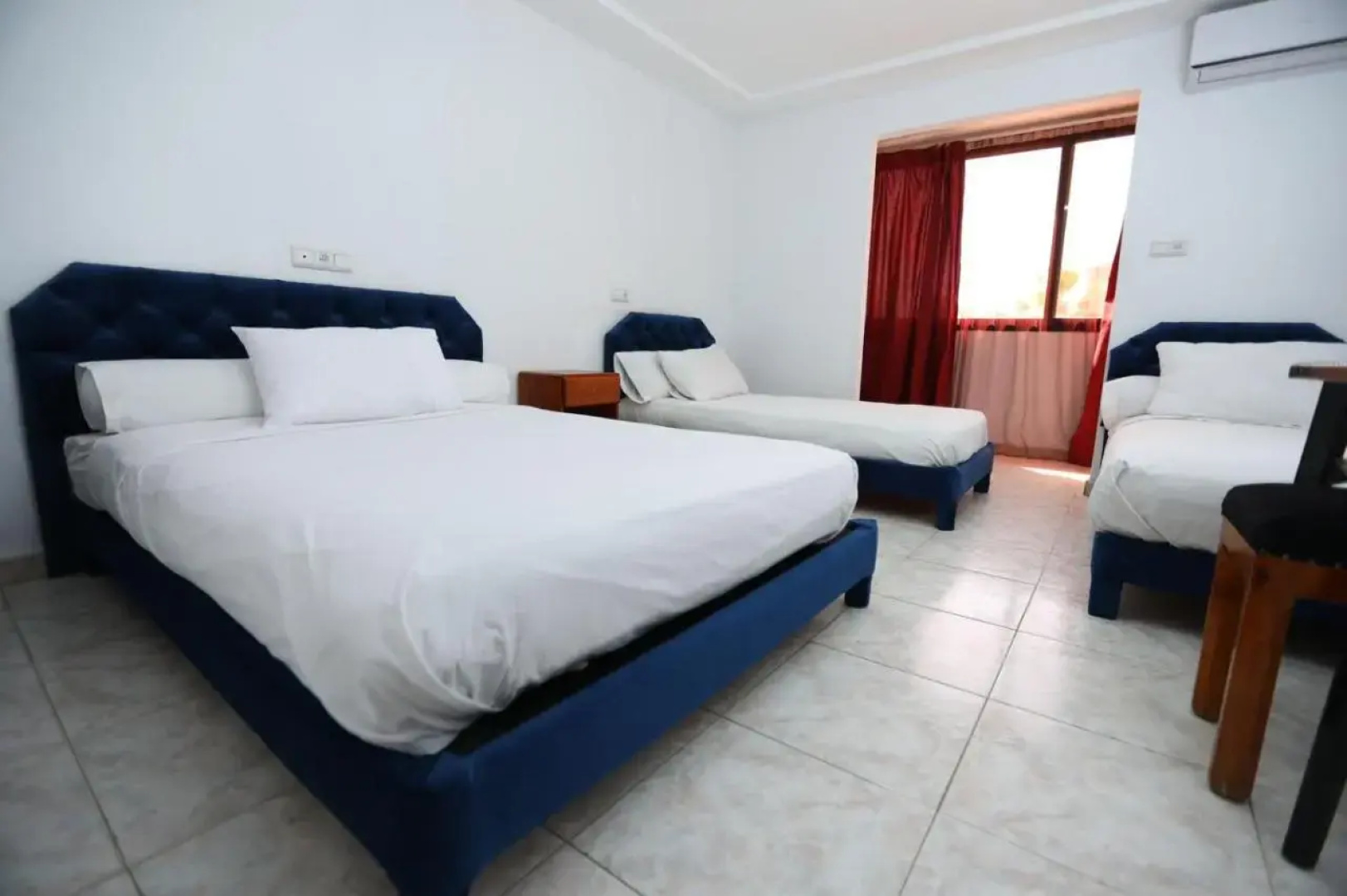 Raiss Hotel