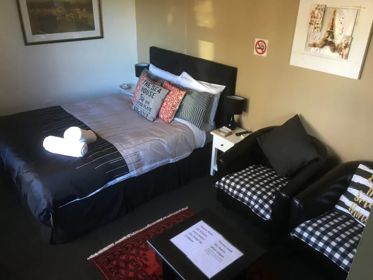 Purple-der House Accommodation