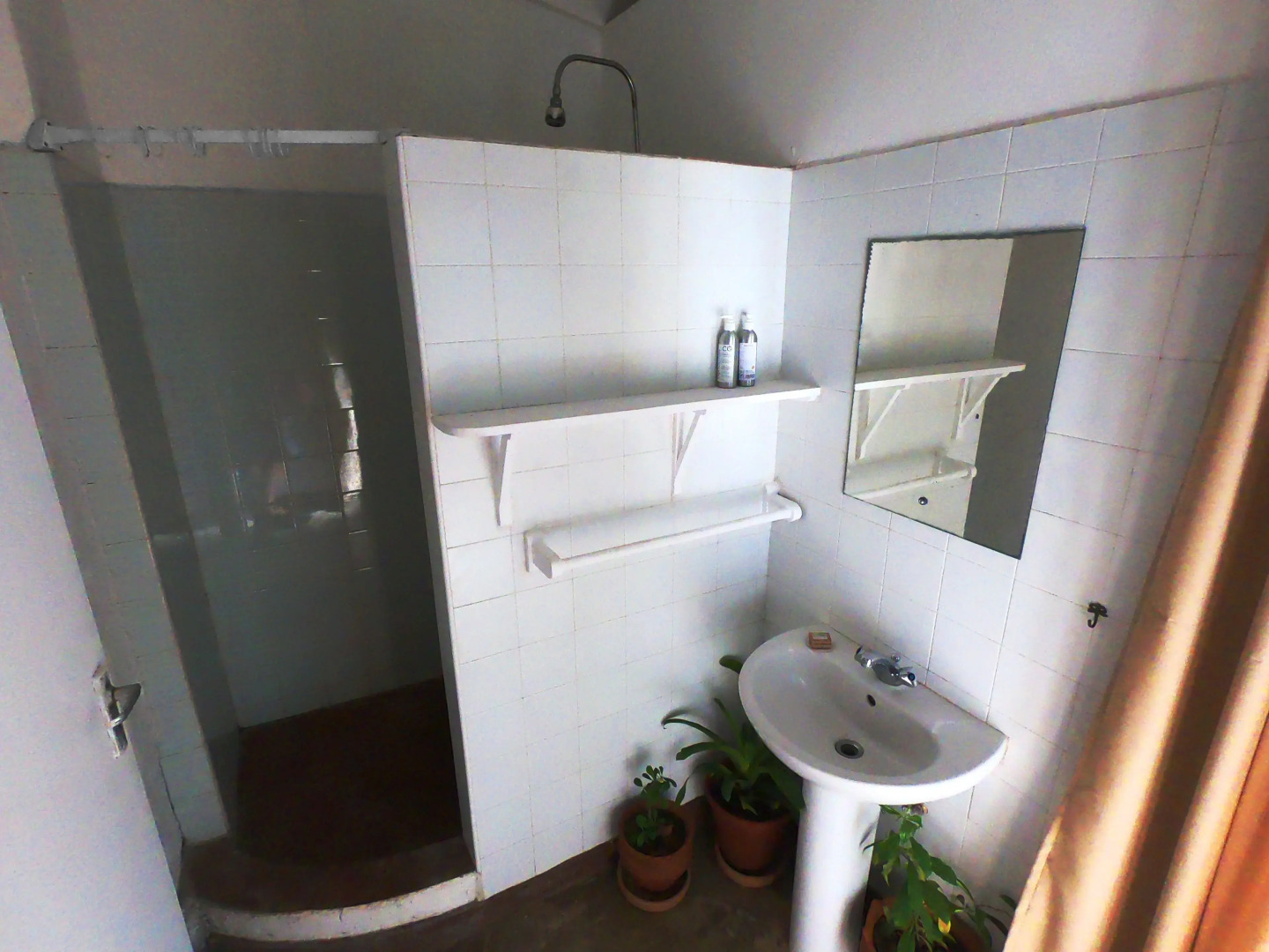 Salty's Kitesurf Village