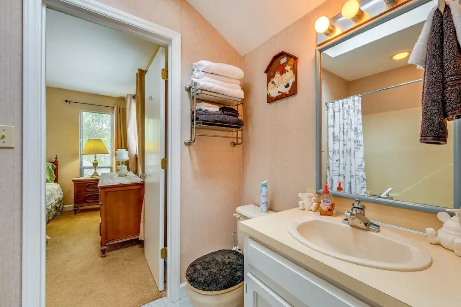 Lakefront Troutman Home w/ Private Dock & Slip!