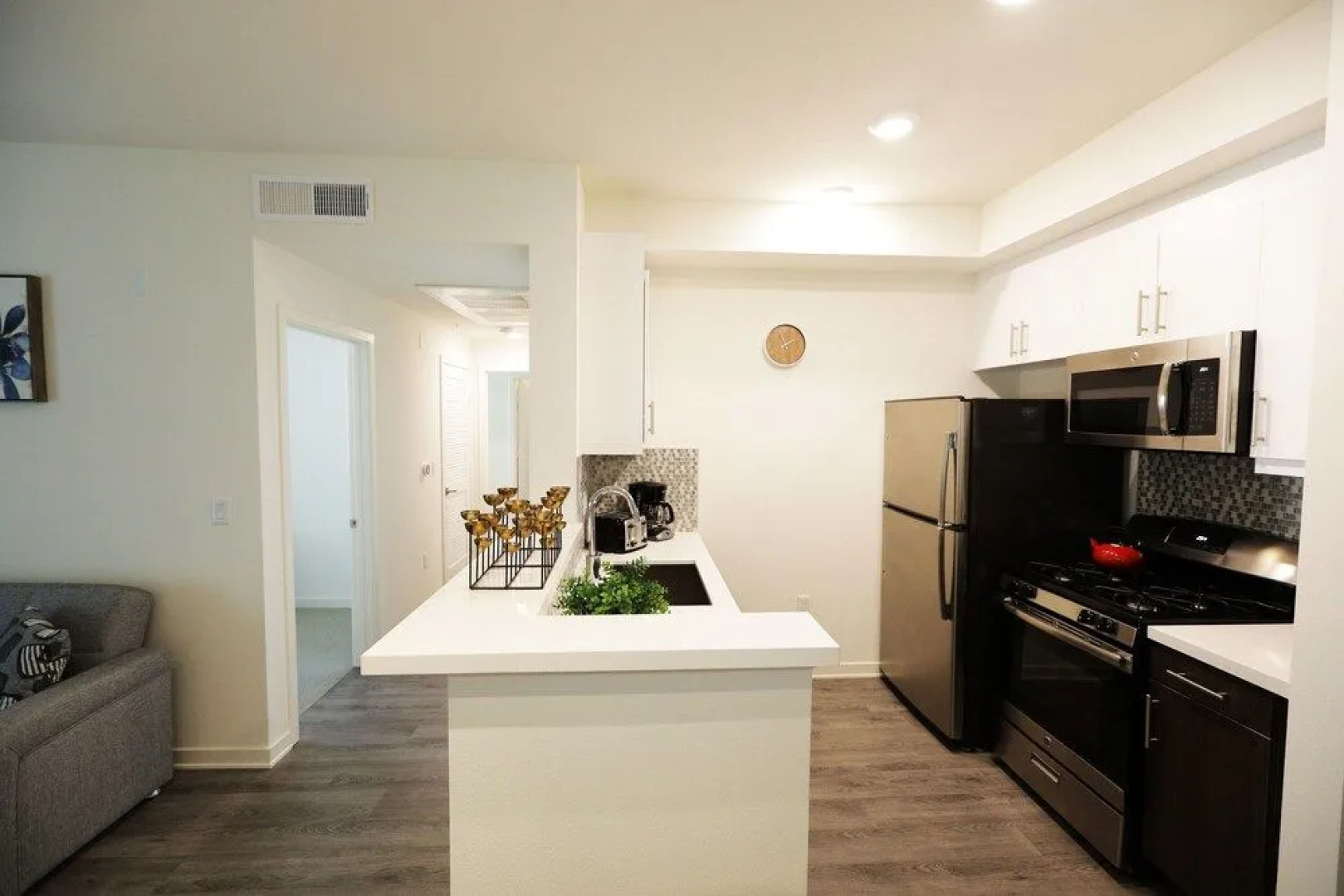 Hollywood Walk Residences