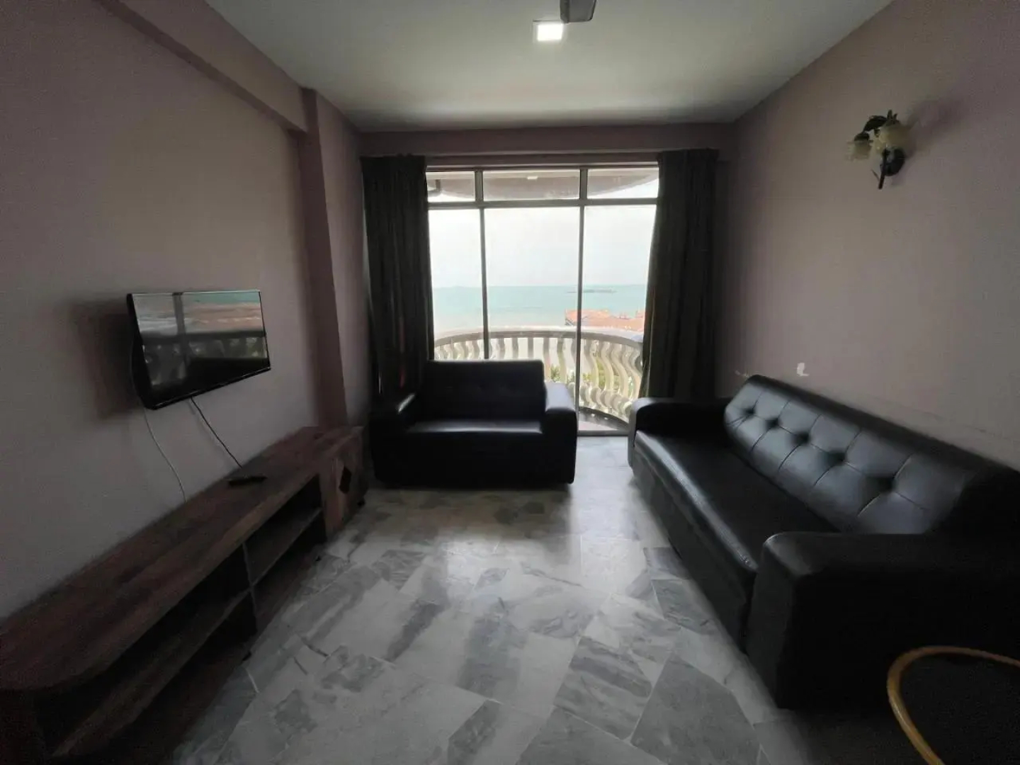 GLORY BEACH 3 bedroom Seaview Resort-PRIVATE