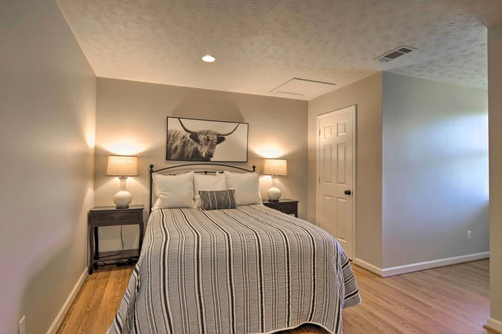 Pine Mountain Valley House w/ Pool & Grill!