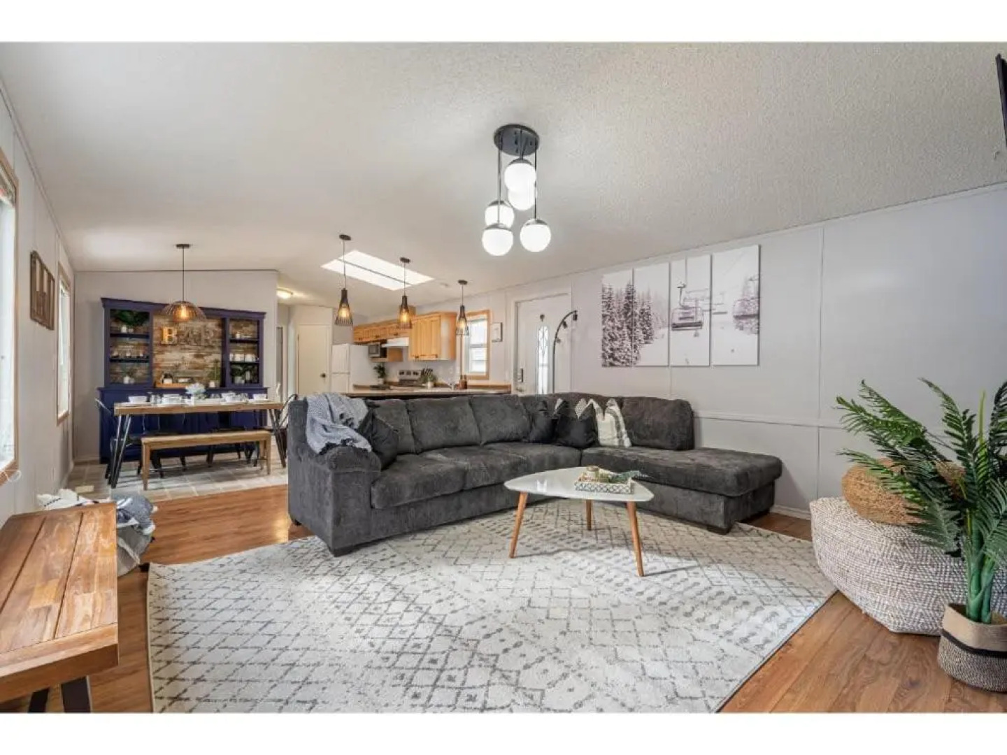 Mountain Time I Powderkeg I Firepit l King Bed