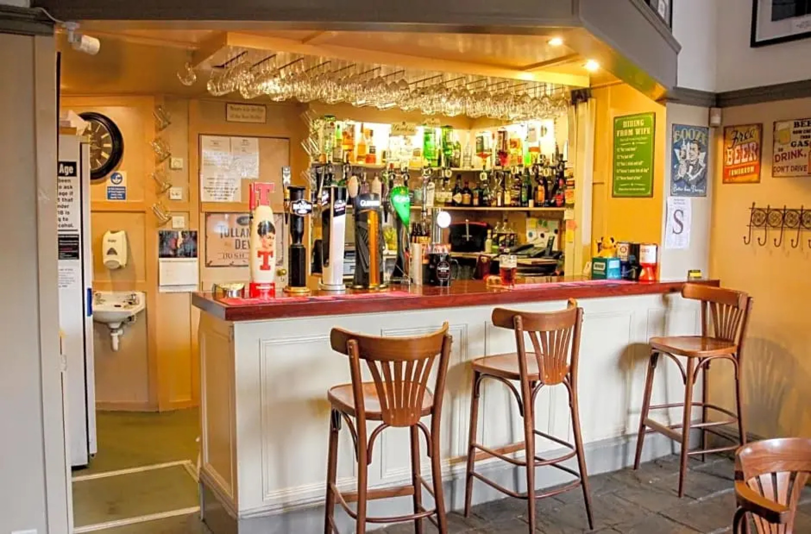 Station Hotel And Restaurant