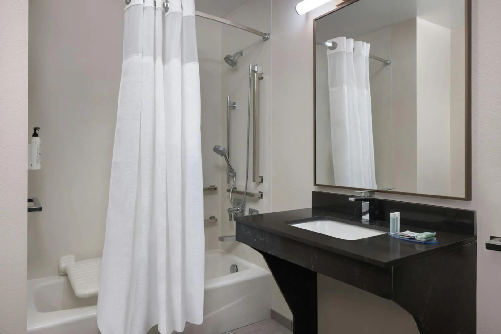 Fairfield Inn & Suites Lake City