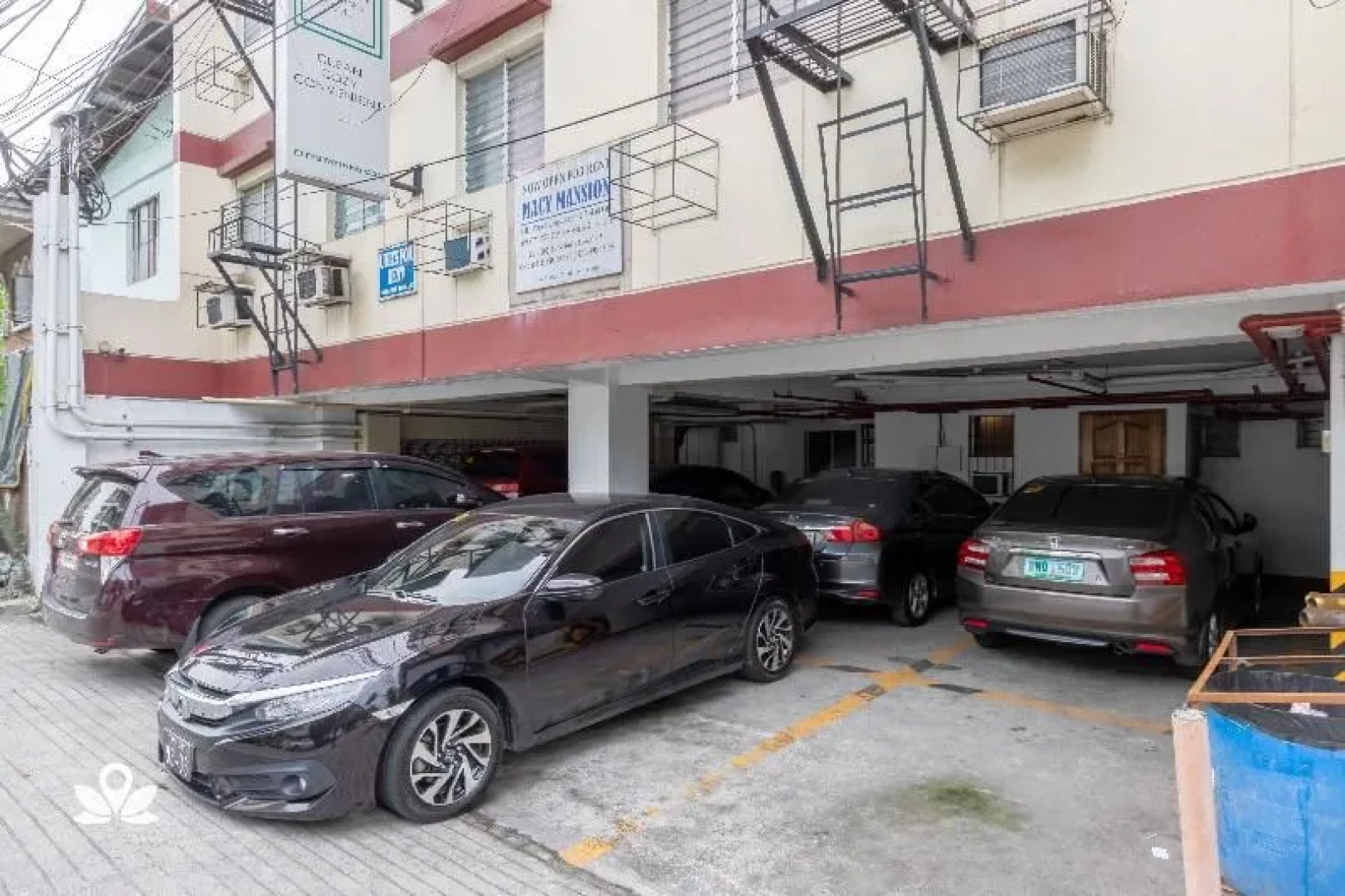 Macy Mansion by ZEN Rooms