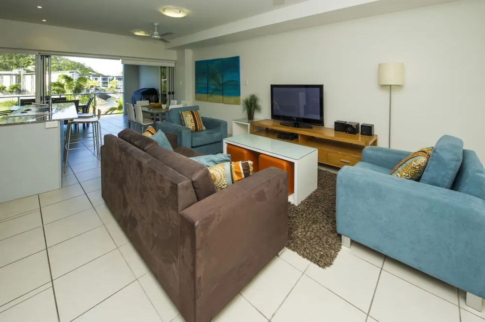 Beachside Magnetic Harbour Holiday Apartments