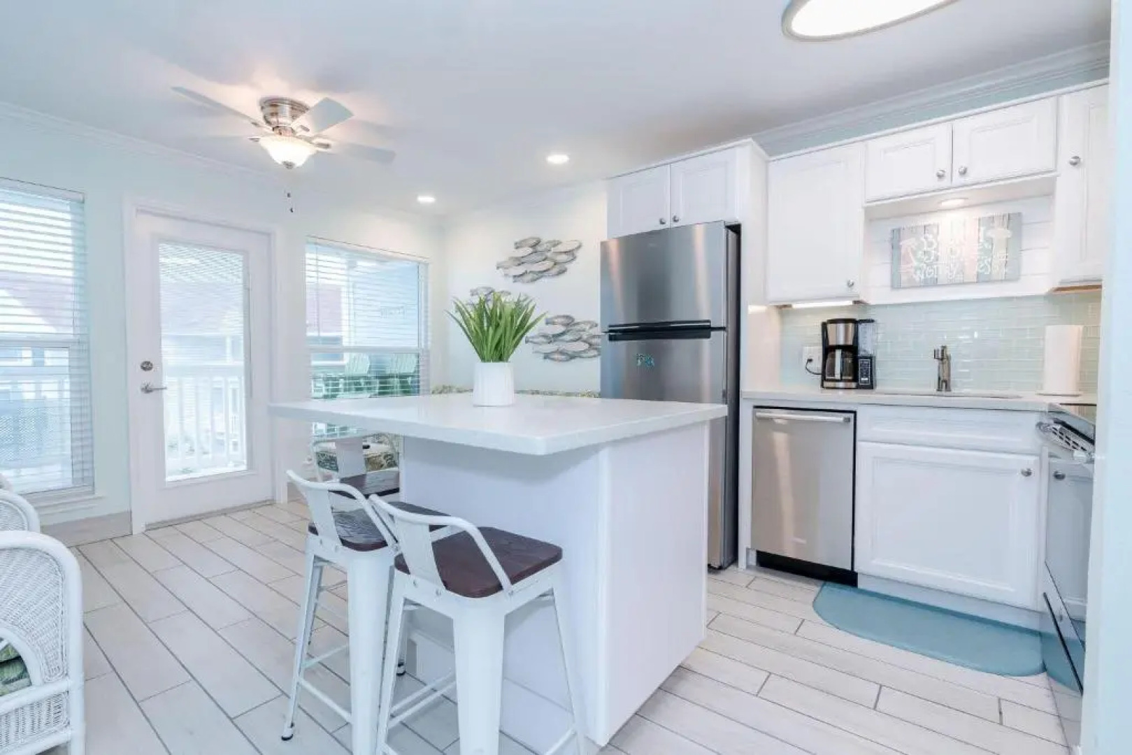 Seascape 2302 Hotel Room