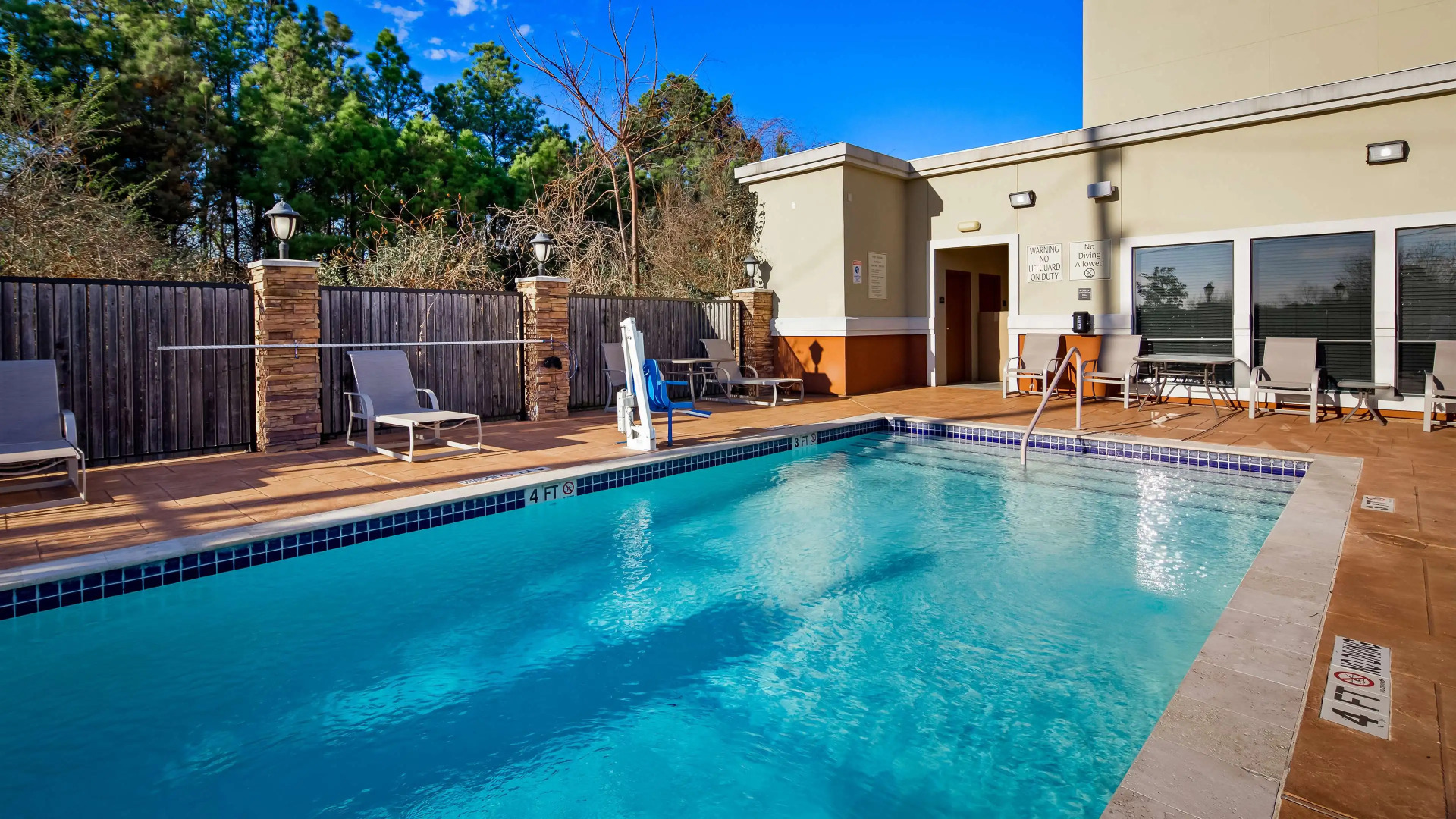 Best Western Plus Spring Inn & Suites