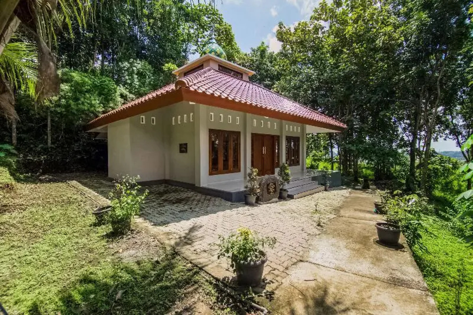 Hotel O Wisma Langen Werdhasih