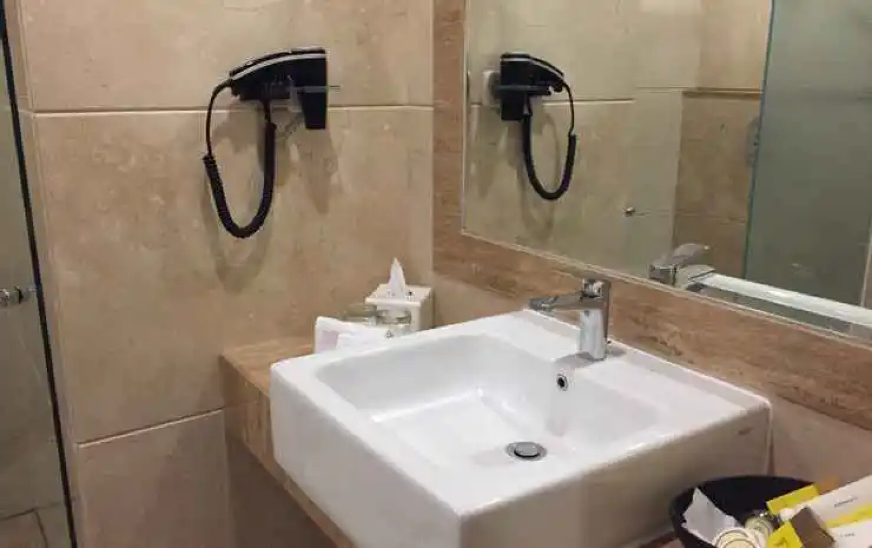 Grand Royal Denai Hotel