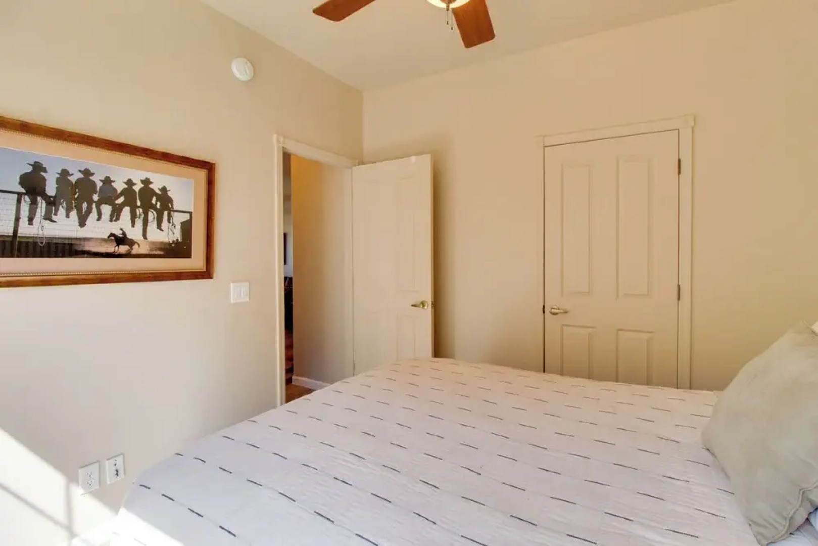 Overgaard Condo w/ Balcony, Near Hiking & Golfing