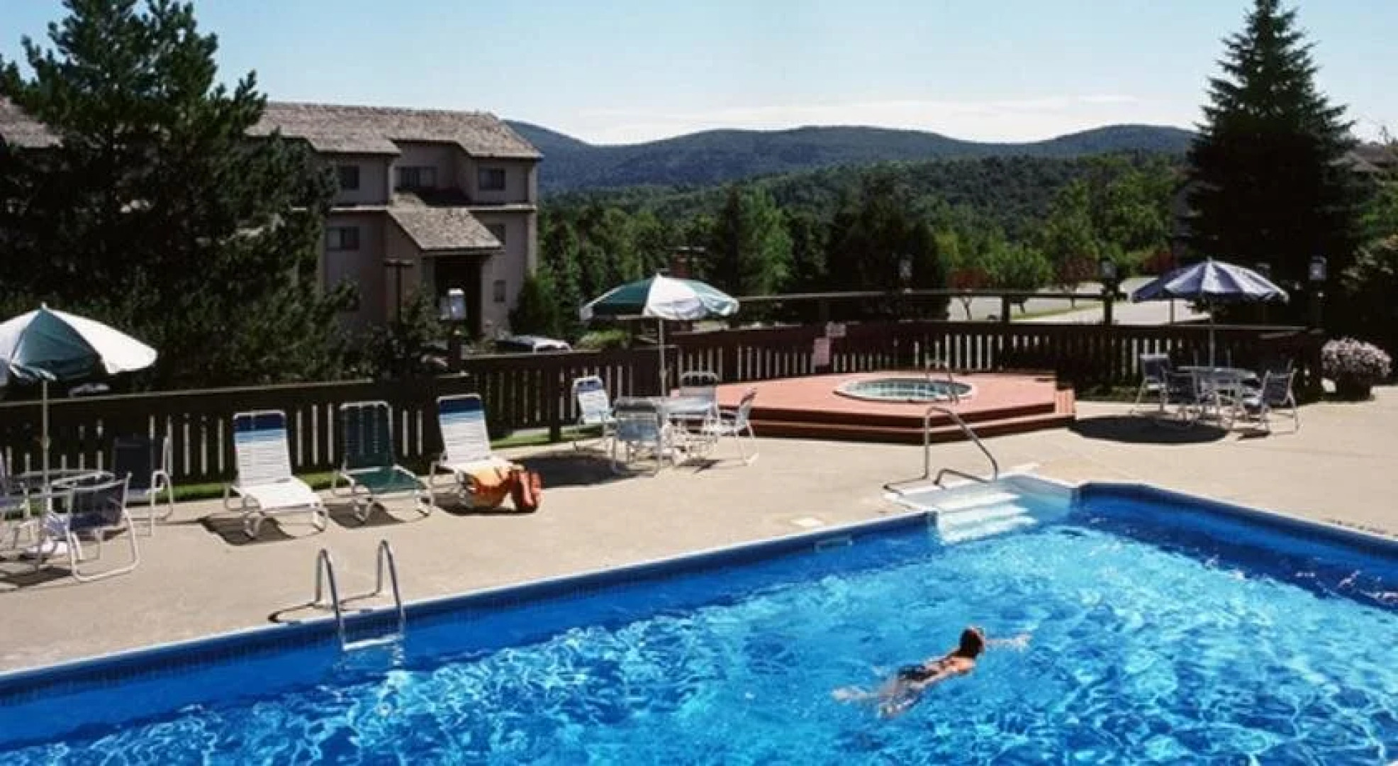 Pinnacle Condominiums