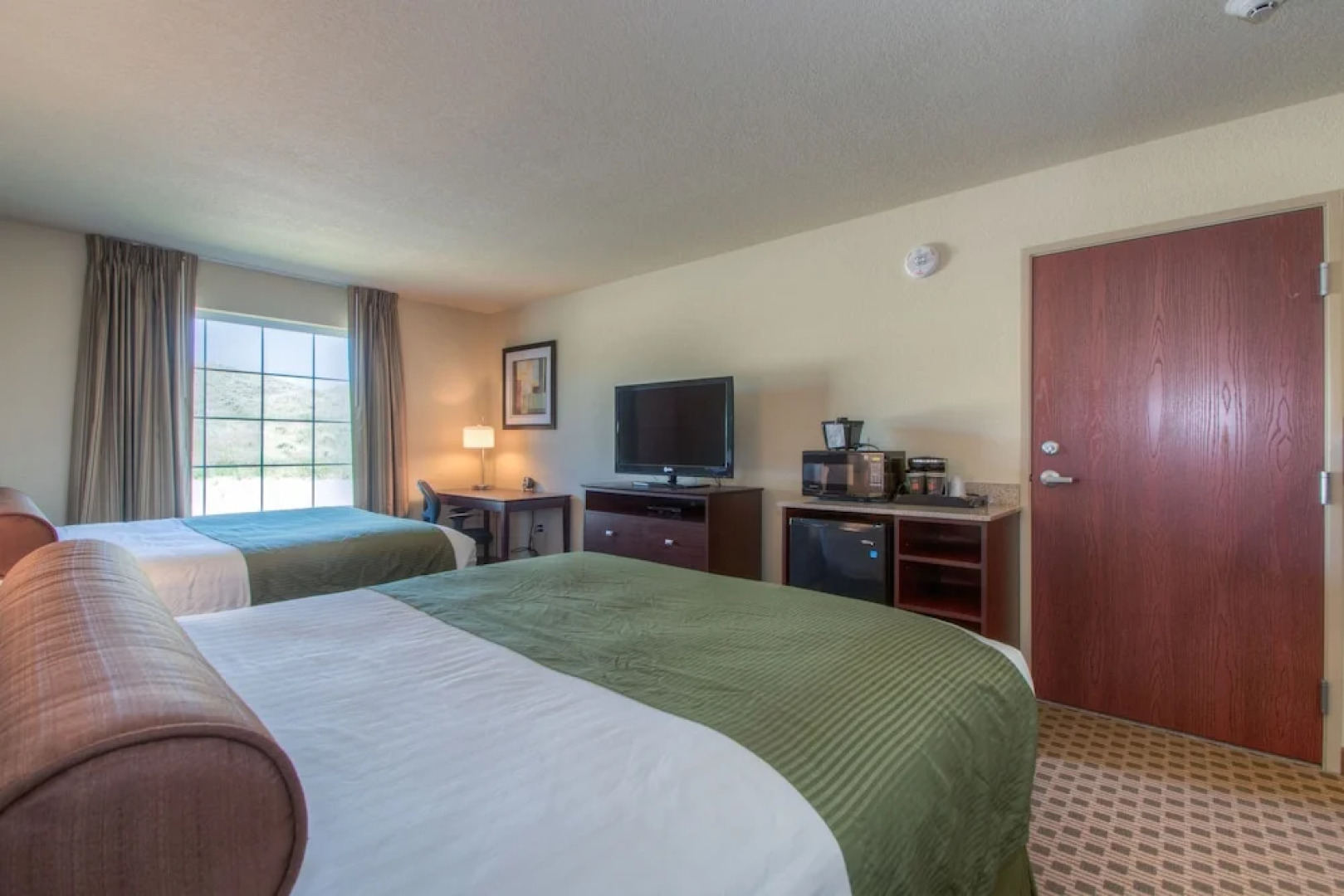 Cobblestone Inn & Suites