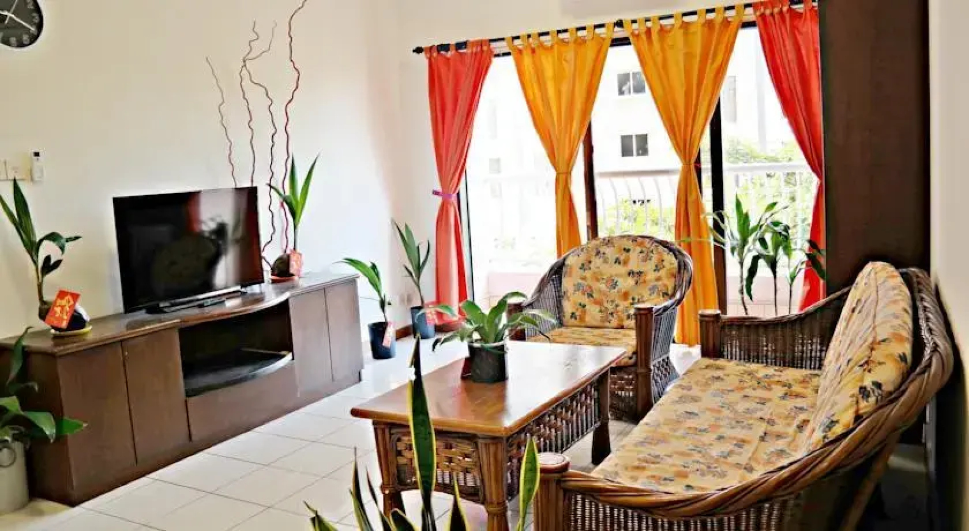 Waterfront Holiday Suites @ Marina Court Resort Kota Kinabalu