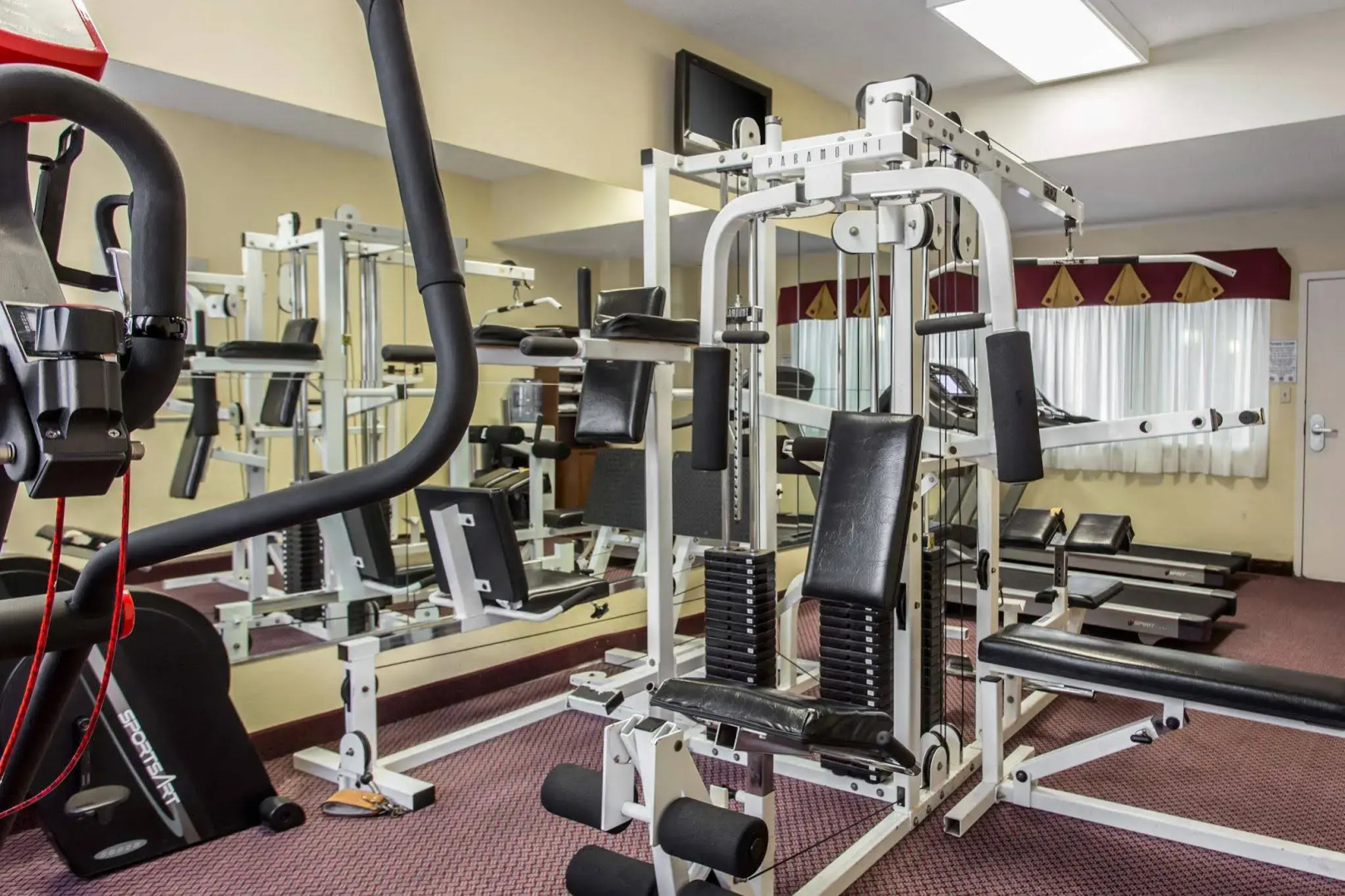 Lake Norman Inn and Suites