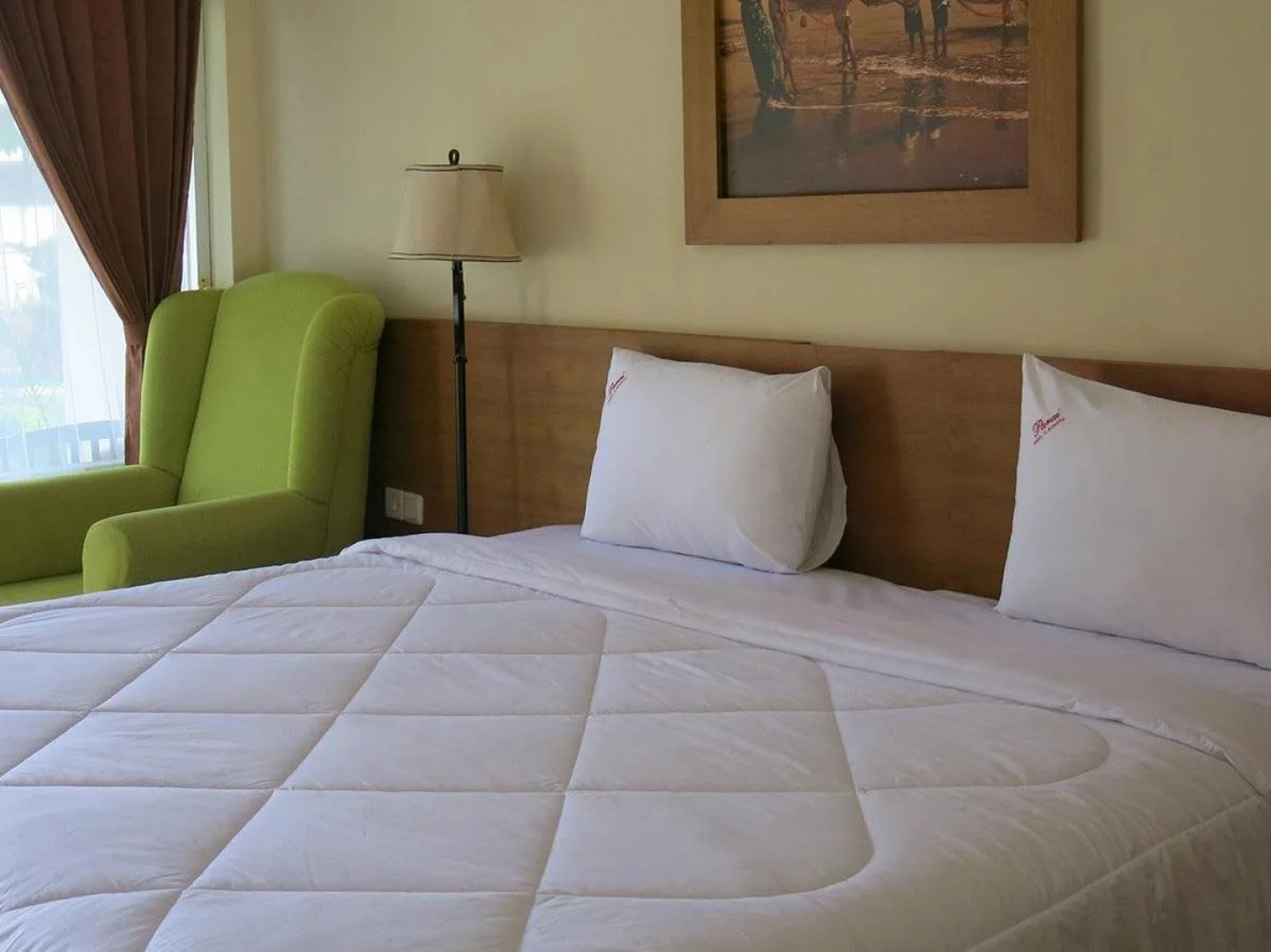 Parai Beach Resort Telengria