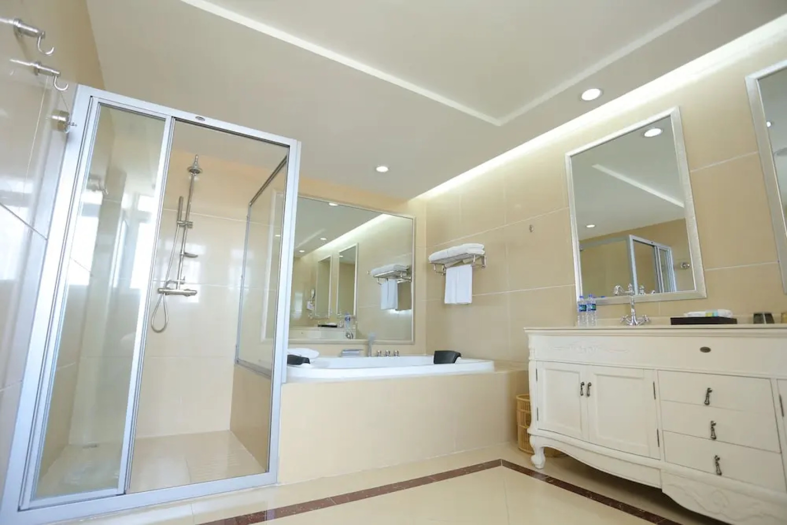 Country Garden Phoenix Hotel Binhu City