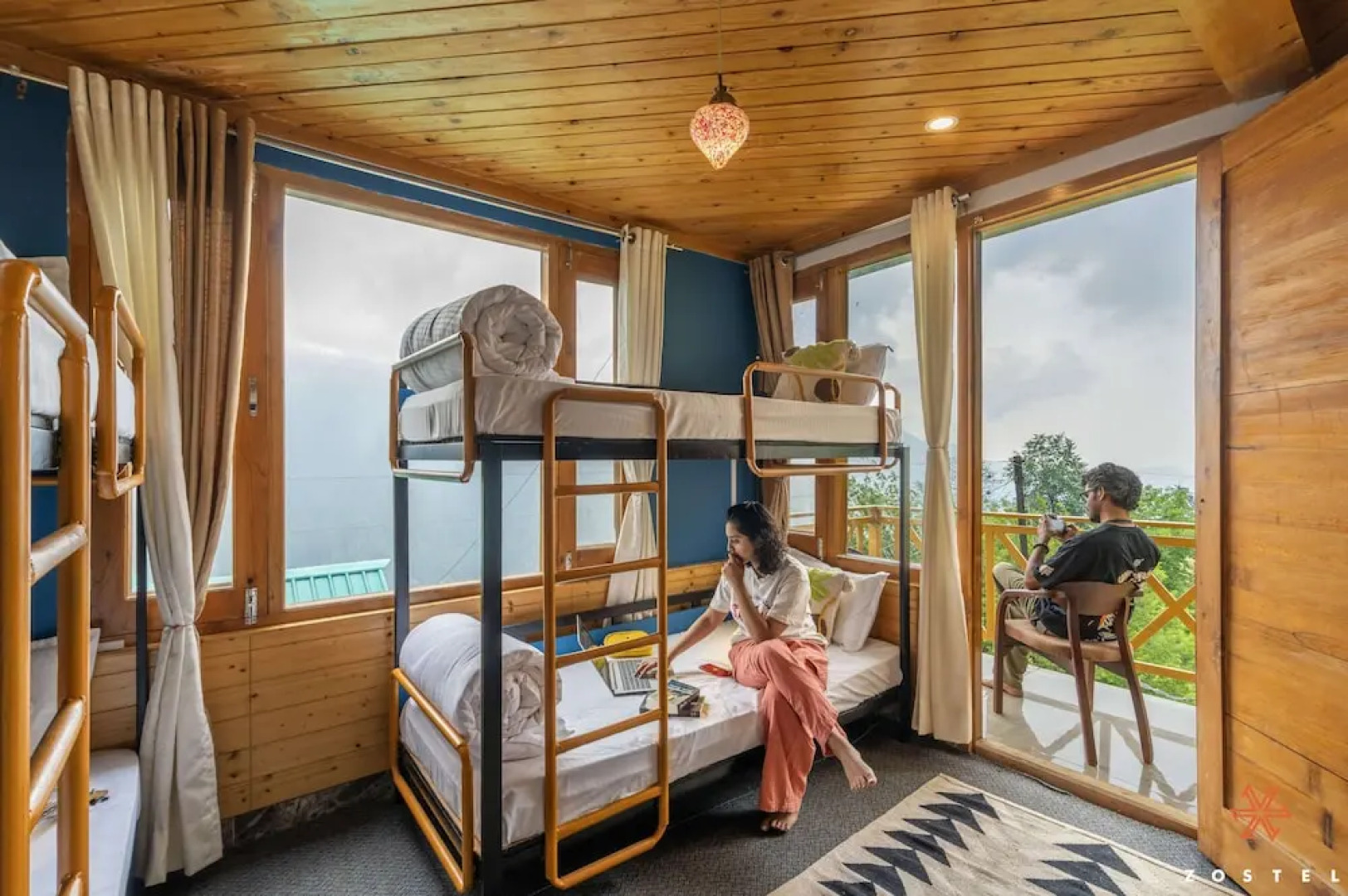 Zostel Shoja - Jibhi