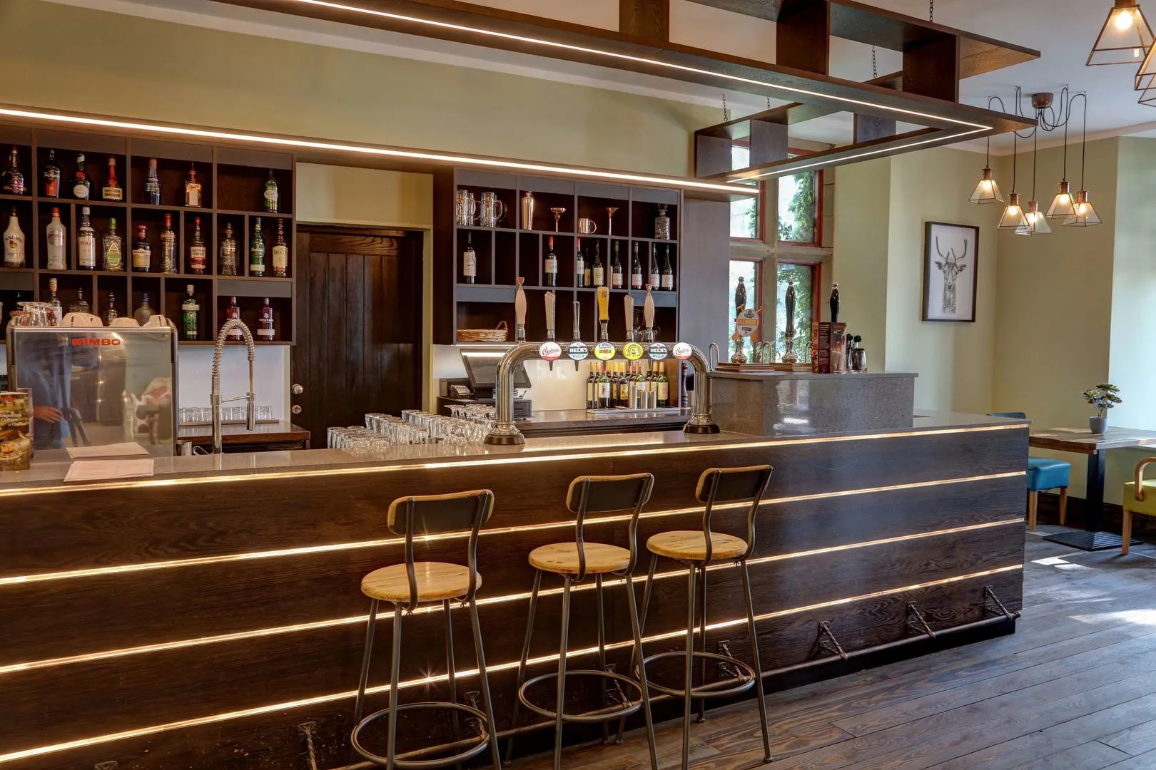 Stonecross Manor Hotel