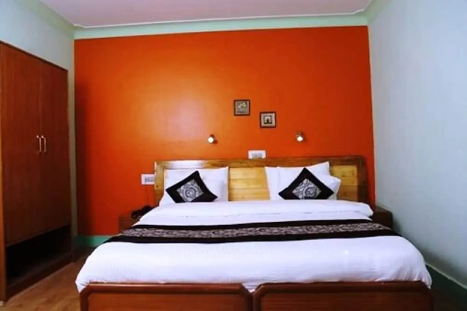 TIH Royal Heritage Resort