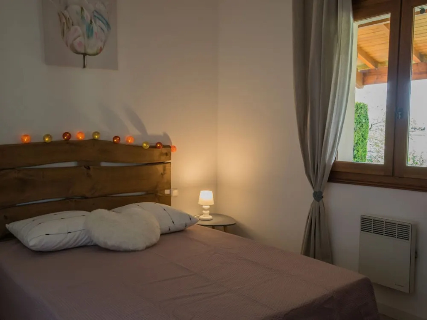 Elegant Holiday Home With Barbecue, Garden, Garden Furniture