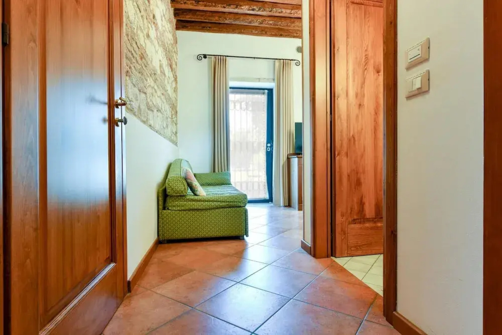 Oleandri Apartment With one Bedroom and one Bathroom on the Ground Floor With Wheelchair Access Apartment 2